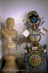 Corner in an Art Gallery 0021 - Arcos